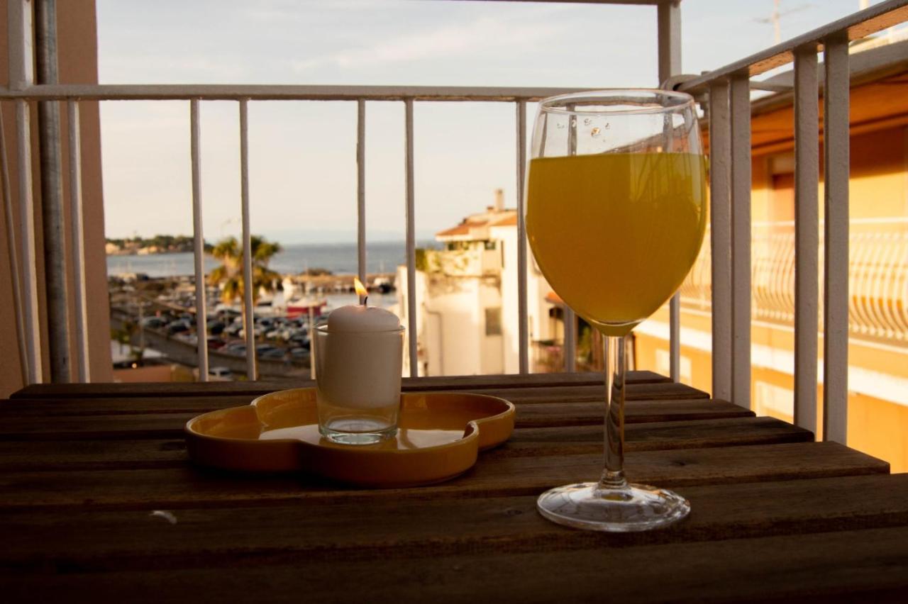 Casa Vacanze Caramagna Ачи Кастело Екстериор снимка